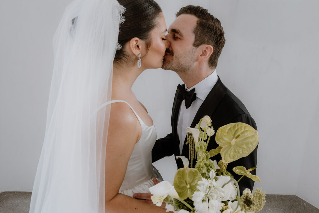 First Look bei einer Schlosshochzeit