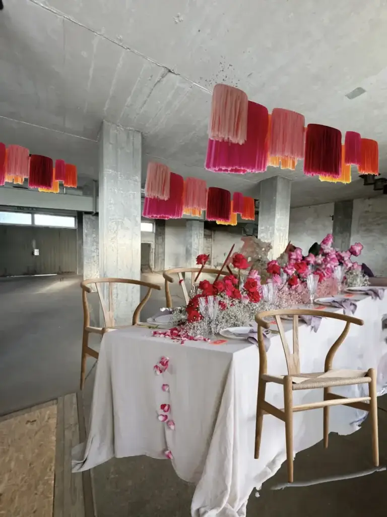 Planung der Industriehalle für die Hochzeit von Susi und Phil