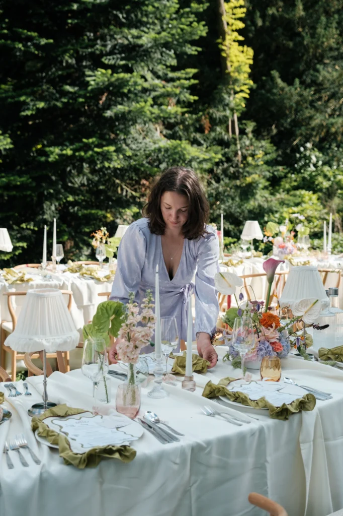 Feinschliff beim Tablesetting am Zürichsee